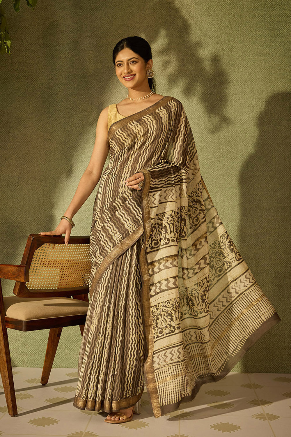 Grey Bagru Pure Silk Cotton Dabu Block Printed Saree image number null