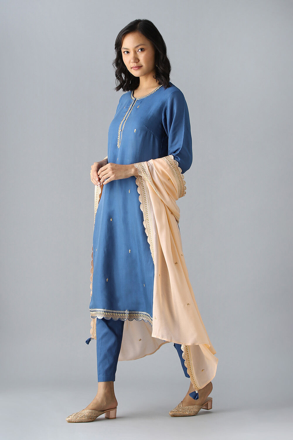 Blue Embroidered Viscose Kurta Set image number null