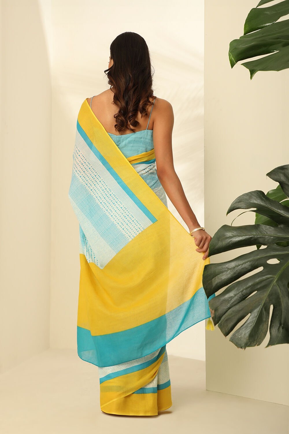 Off White Pure Cotton Mulmul Printed Saree image number null