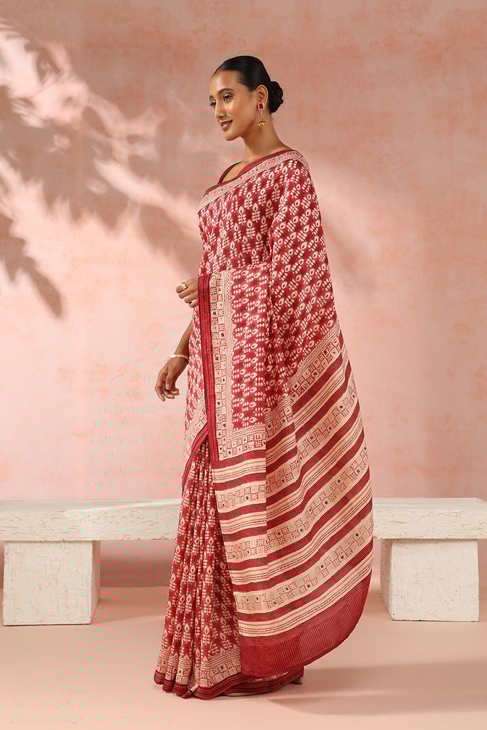 Red Contemporary Luxe Block Printed Saree image number null