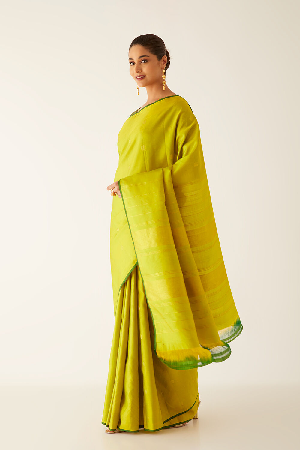 Light Yellow Pure Silk Kanjivaram Saree image number null