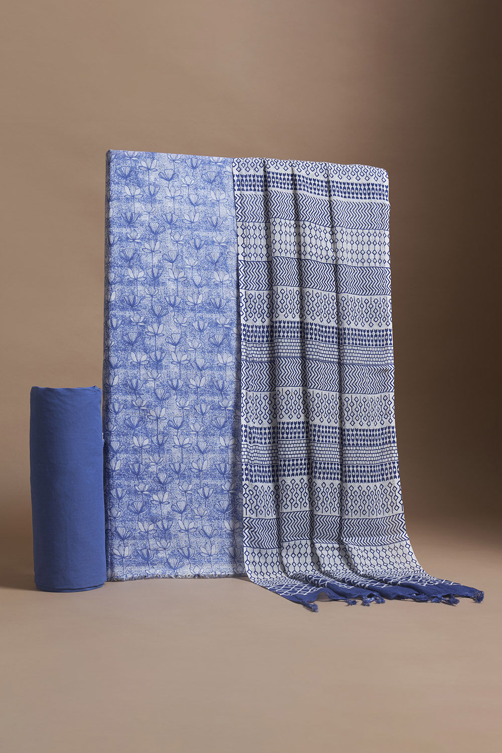 Light Blue Screen Printed Pure Cotton Suit Set image number null