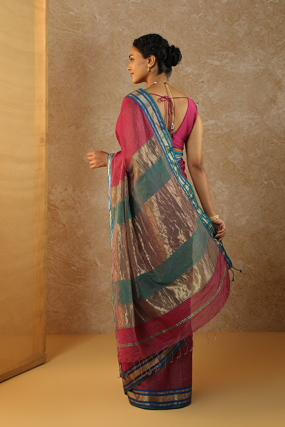 Pink Woven Pure Tissue Cotton Maheshwari Saree image number null