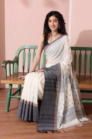 Off White Woven Pure Cotton Bengal Saree