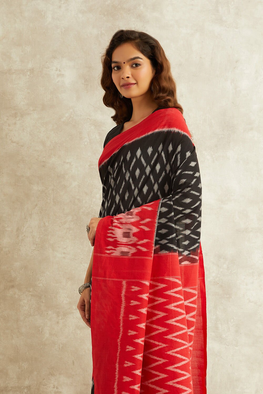 Black Ikat Pure Cotton Pochampalli Saree image number null