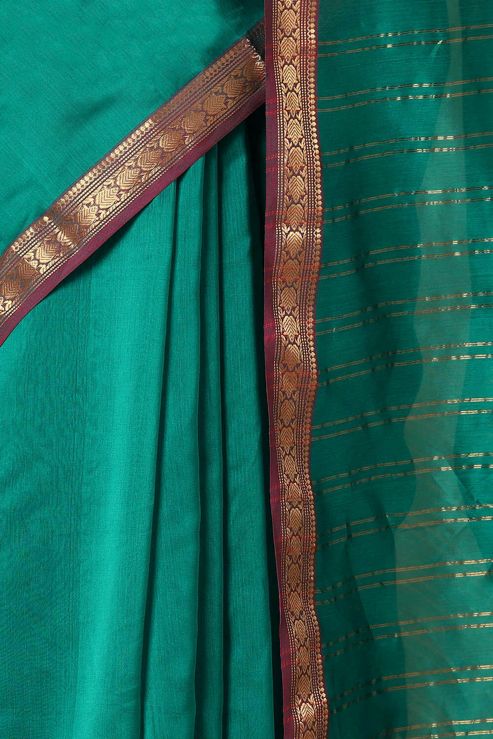 Green Pure Silk Cotton Maheshwar Saree image number null