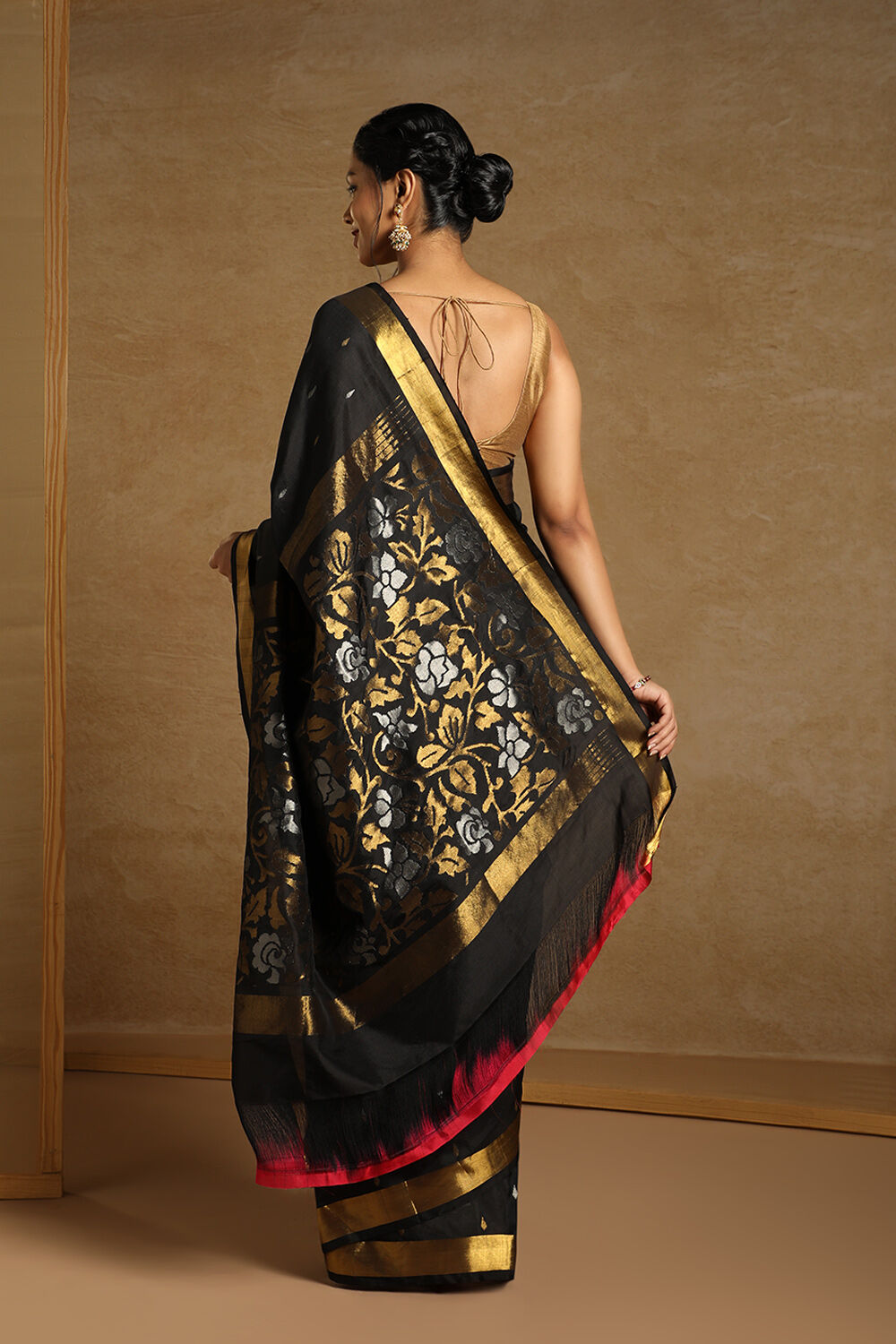 Black Pure Silk Uppada Jamdani Saree image number null