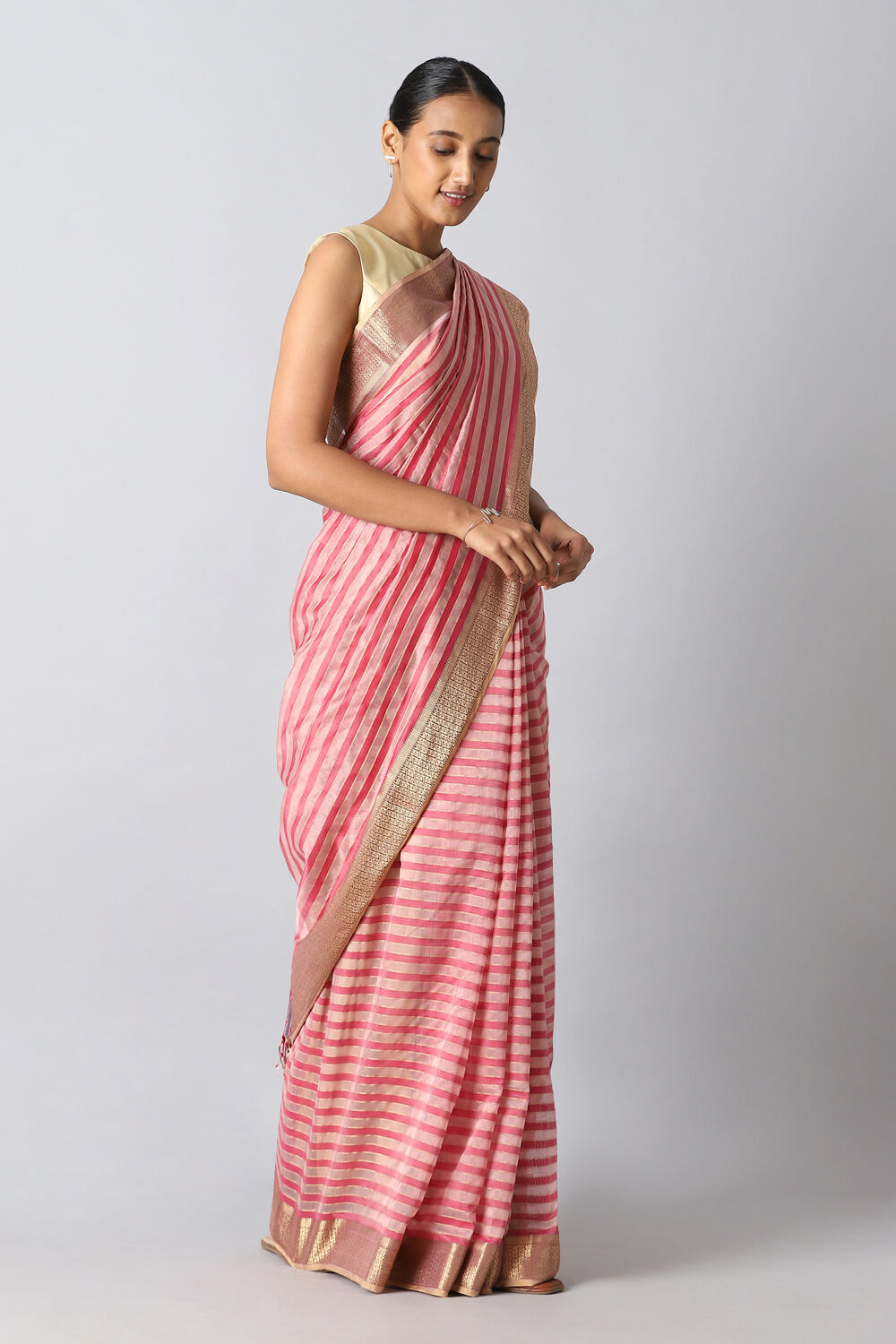 Light Pink Pure Silk Cotton Maheshwar Saree image number null