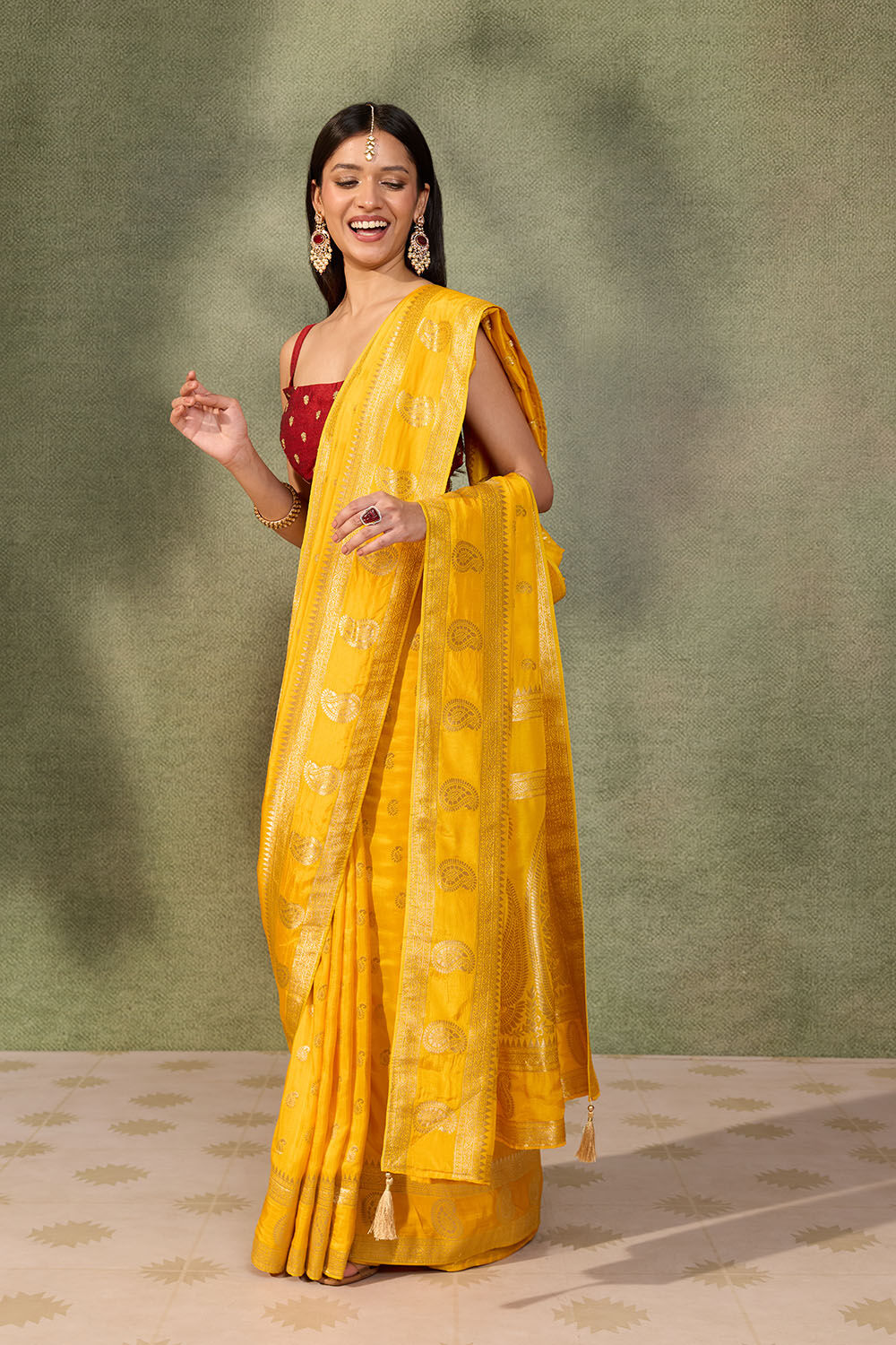 Yellow Woven Pure Viscose Saree image number null
