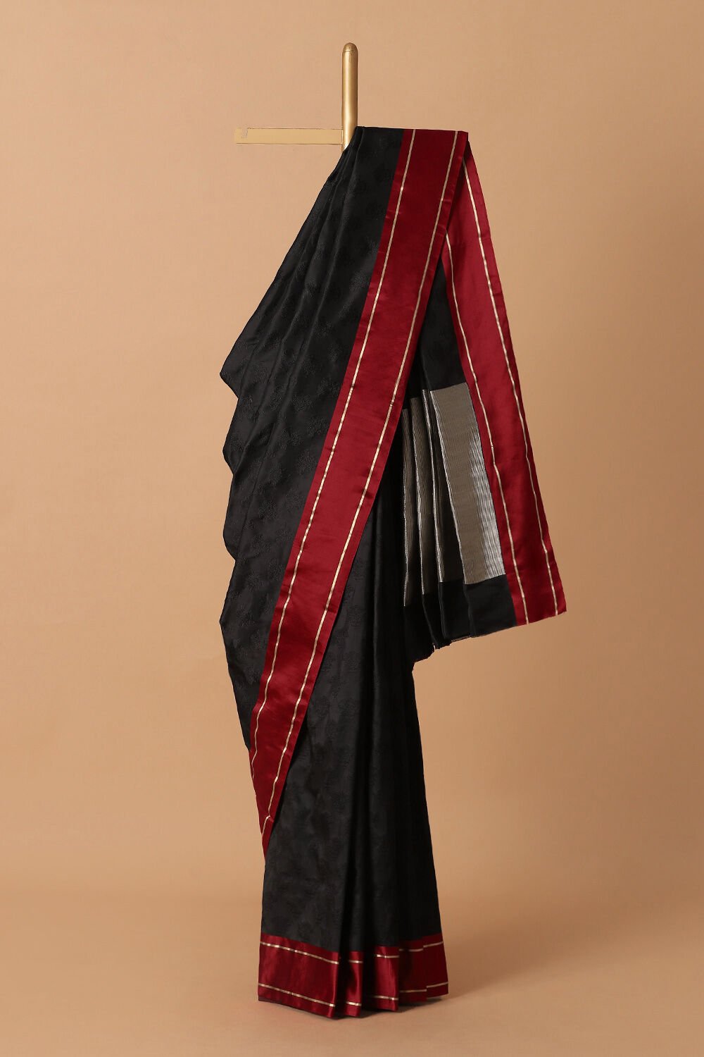 Black Pure Silk Banarasi Tanchoi Saree image number null