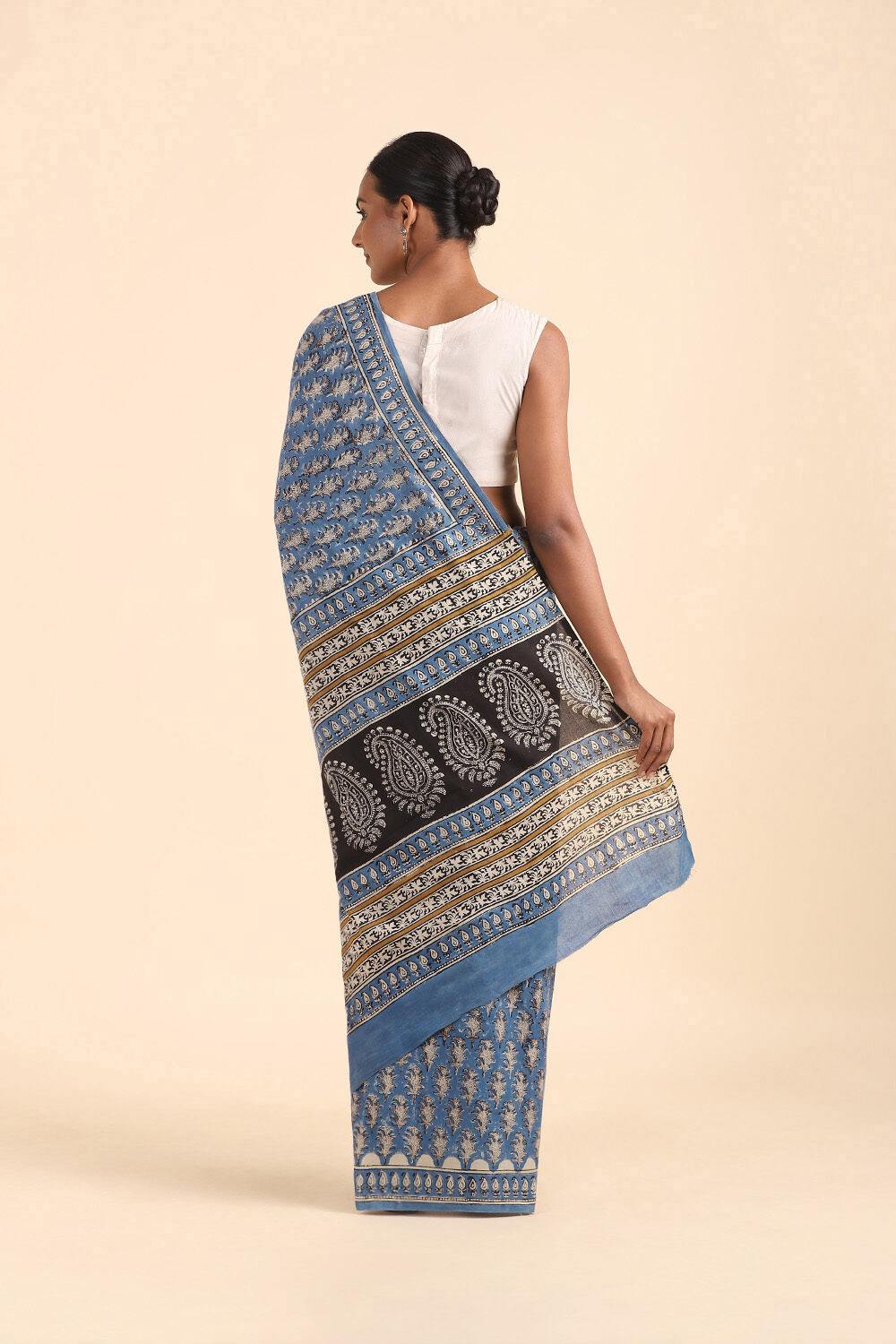 Blue Pure Cotton Bagru Printed Saree image number null