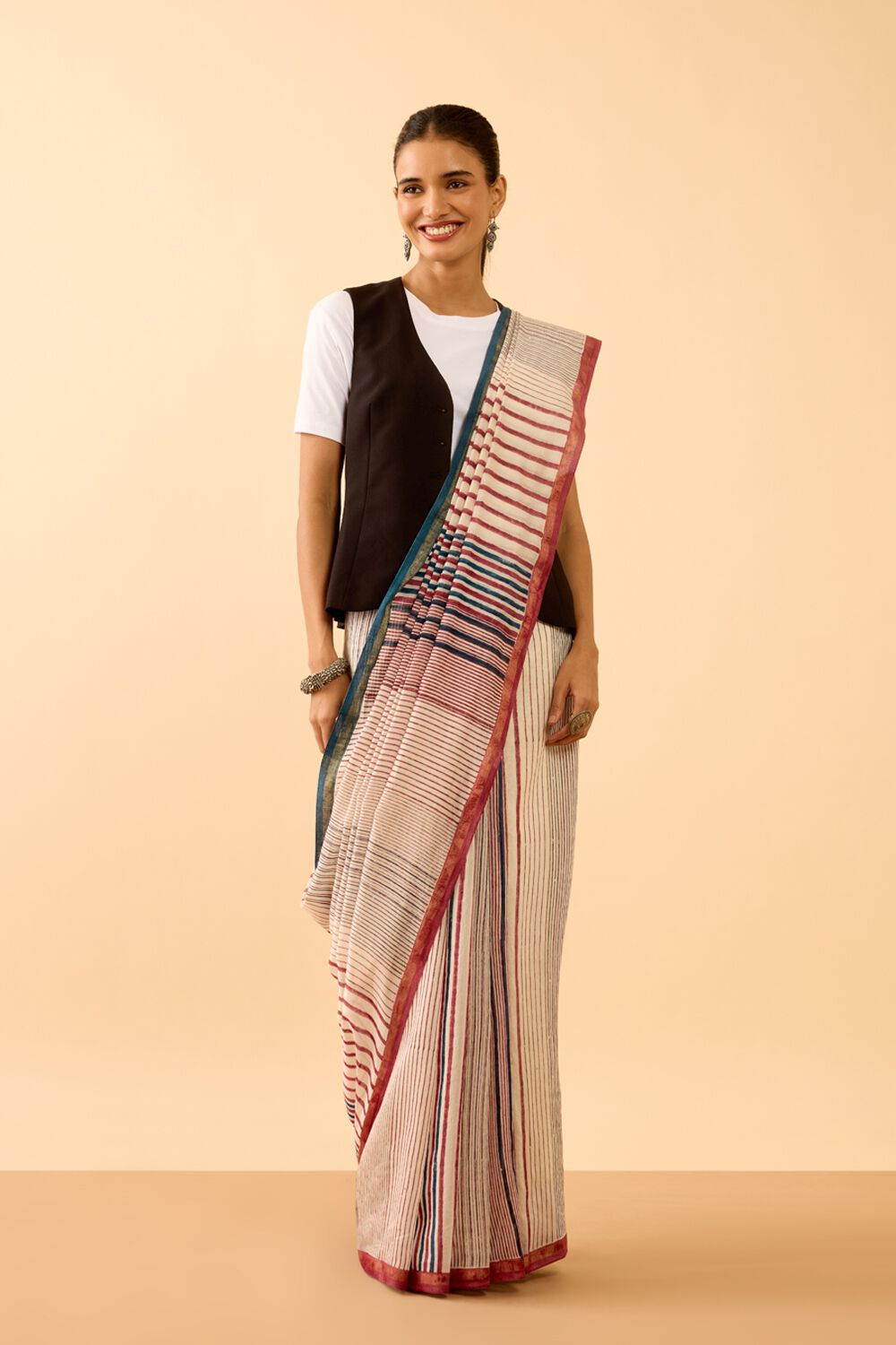 Off White Rajasthan Pure Silk Cotton Printed Sanganeri Saree image number null