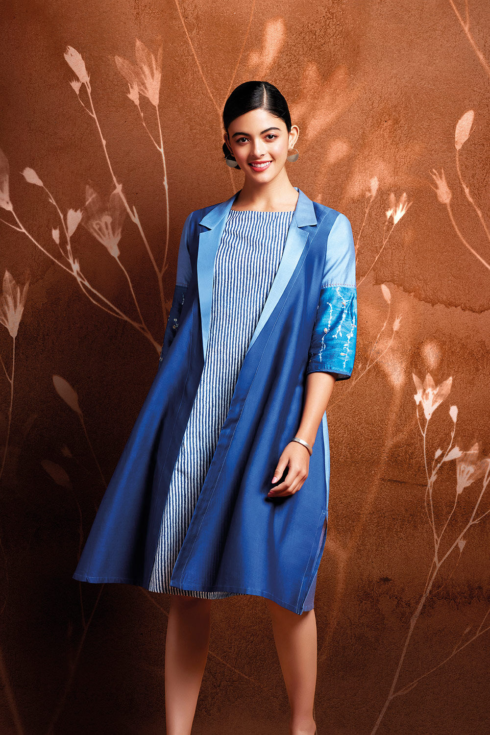 Blue Silk Cotton Hand Printed Kurta Set image number null