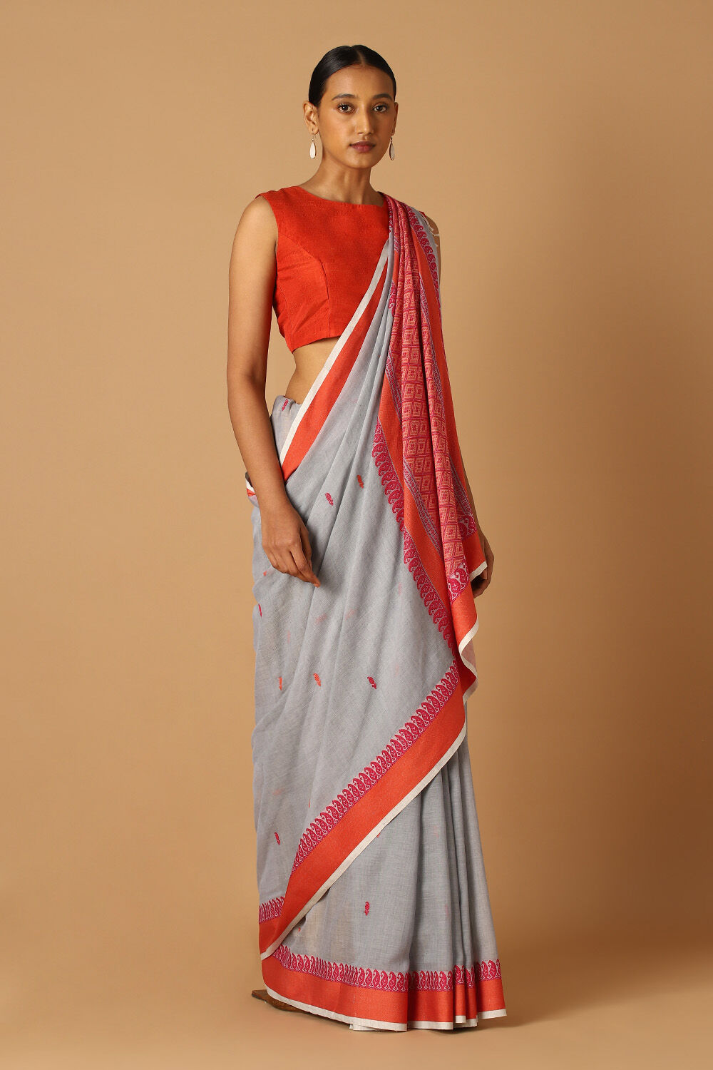 Grey Pure Cotton Jamdani Saree image number null