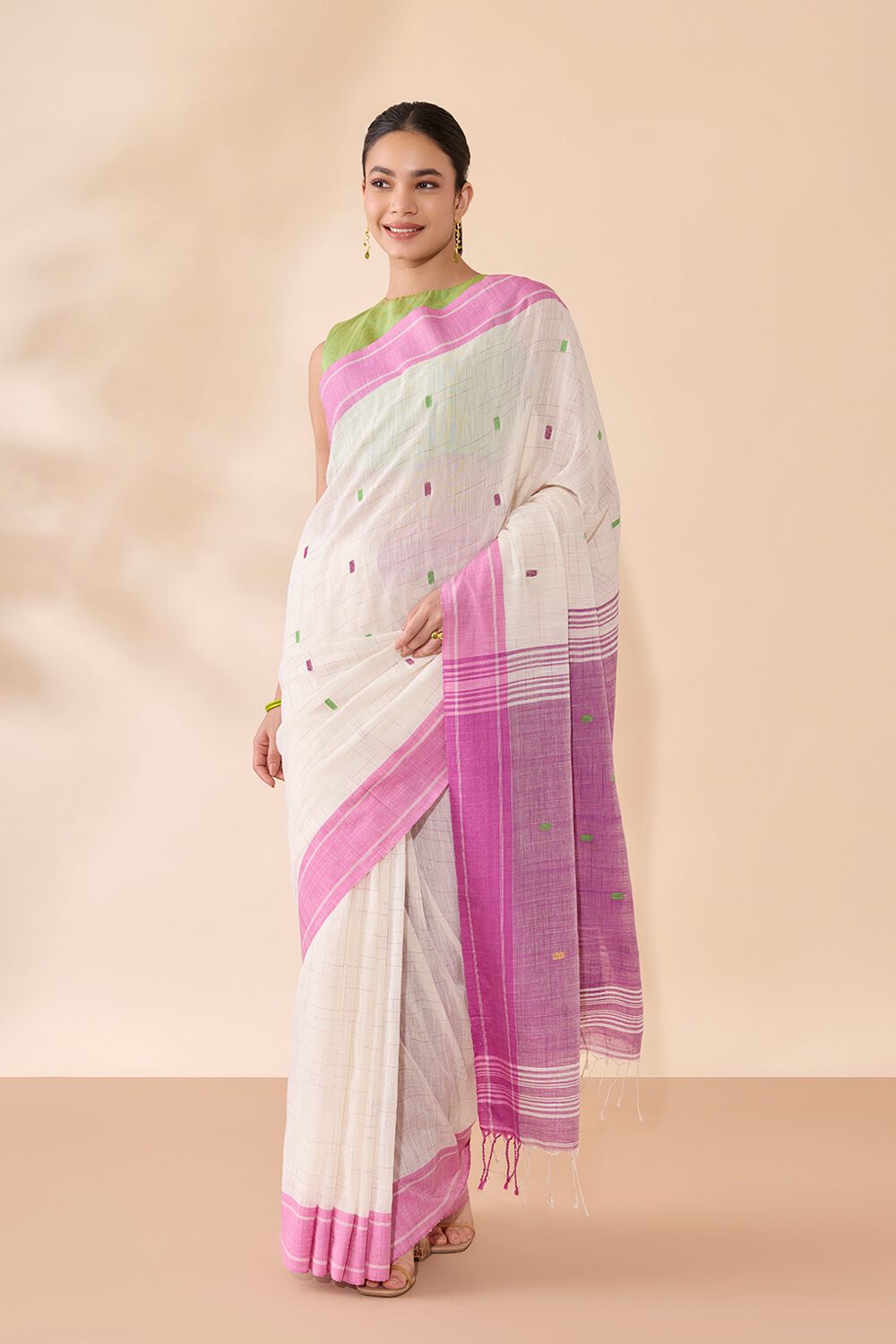 Off White Bengal Pure Cotton Jamdani Saree image number null