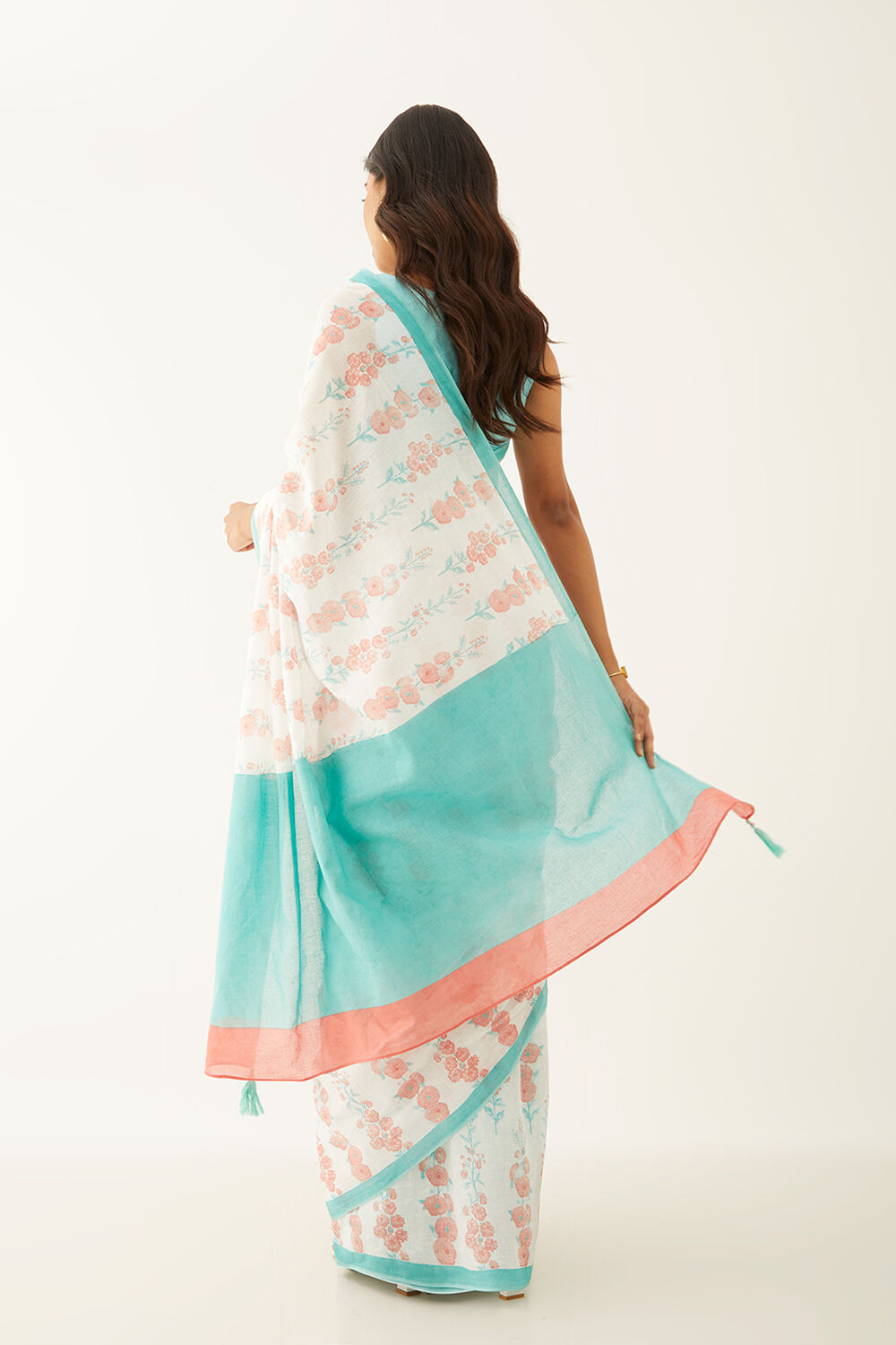 Off White Pure Cotton Mulmul Printed Saree image number null