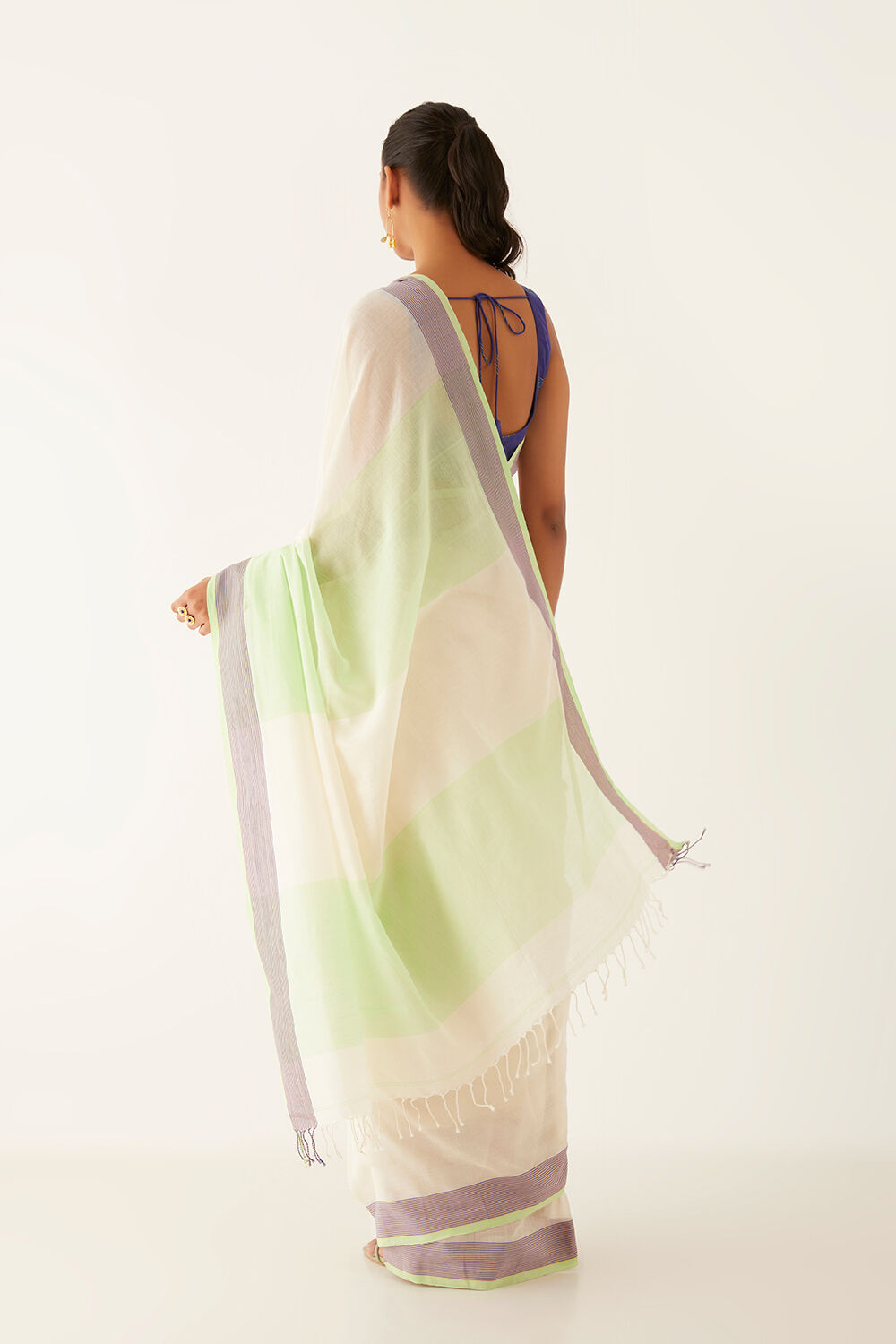 Off White Pure Cotton Bengal Saree image number null