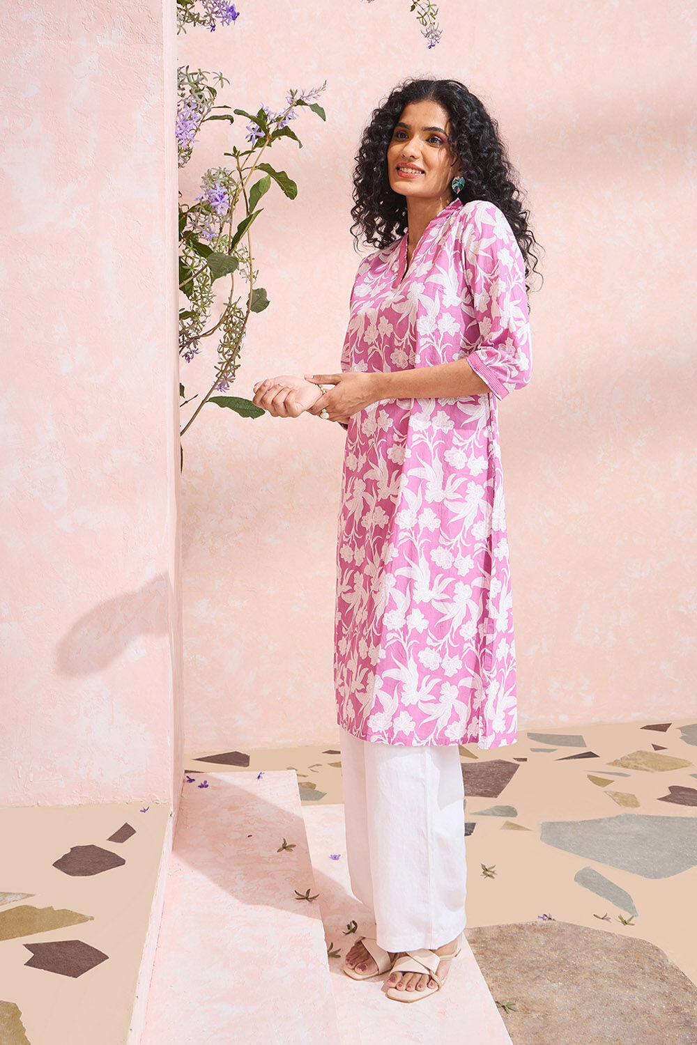 Violet Screen Printed Pure Cotton Kurta image number null