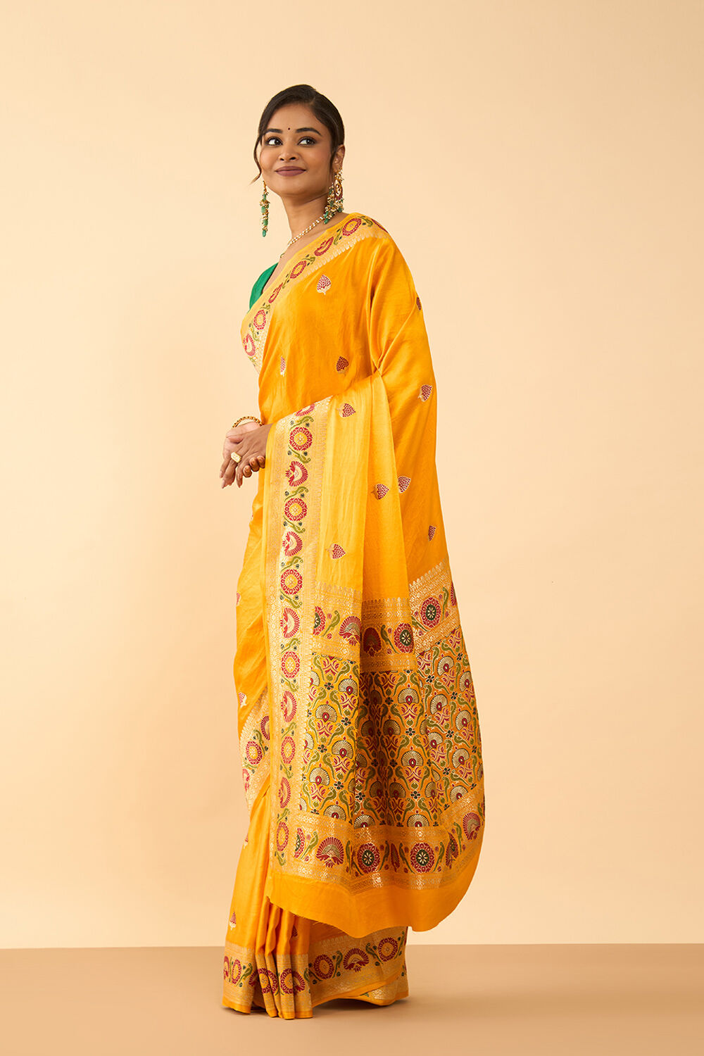 Yellow Pure Silk Kadwa Banarasi Saree image number null