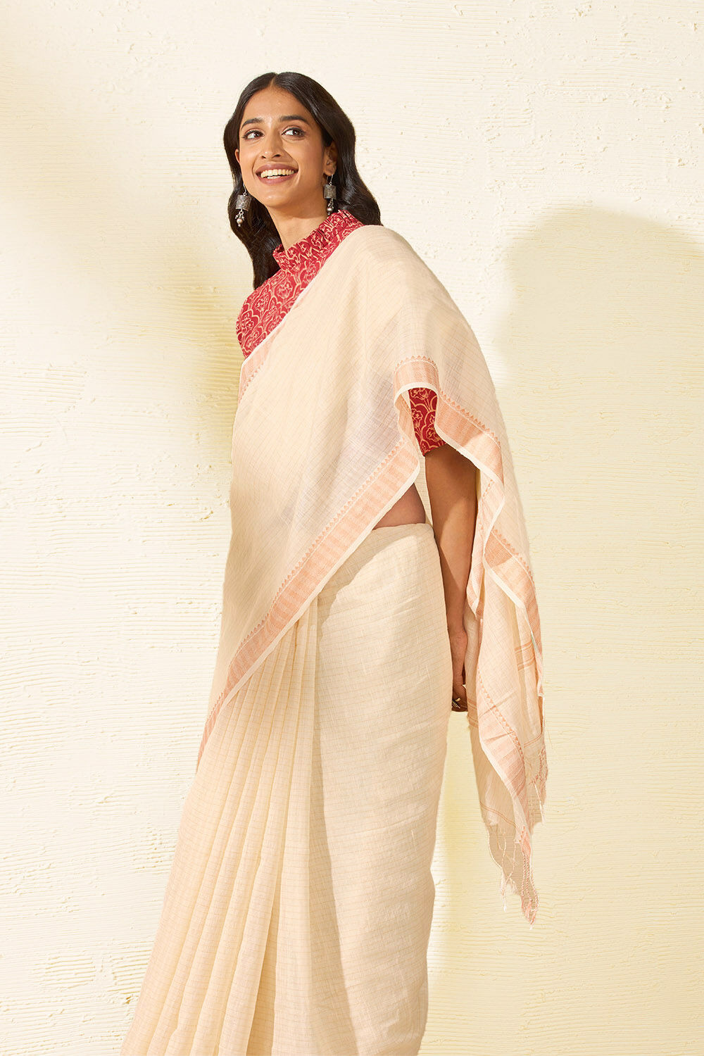 Off White Woven Pure Silk Cotton Bengal Saree image number null