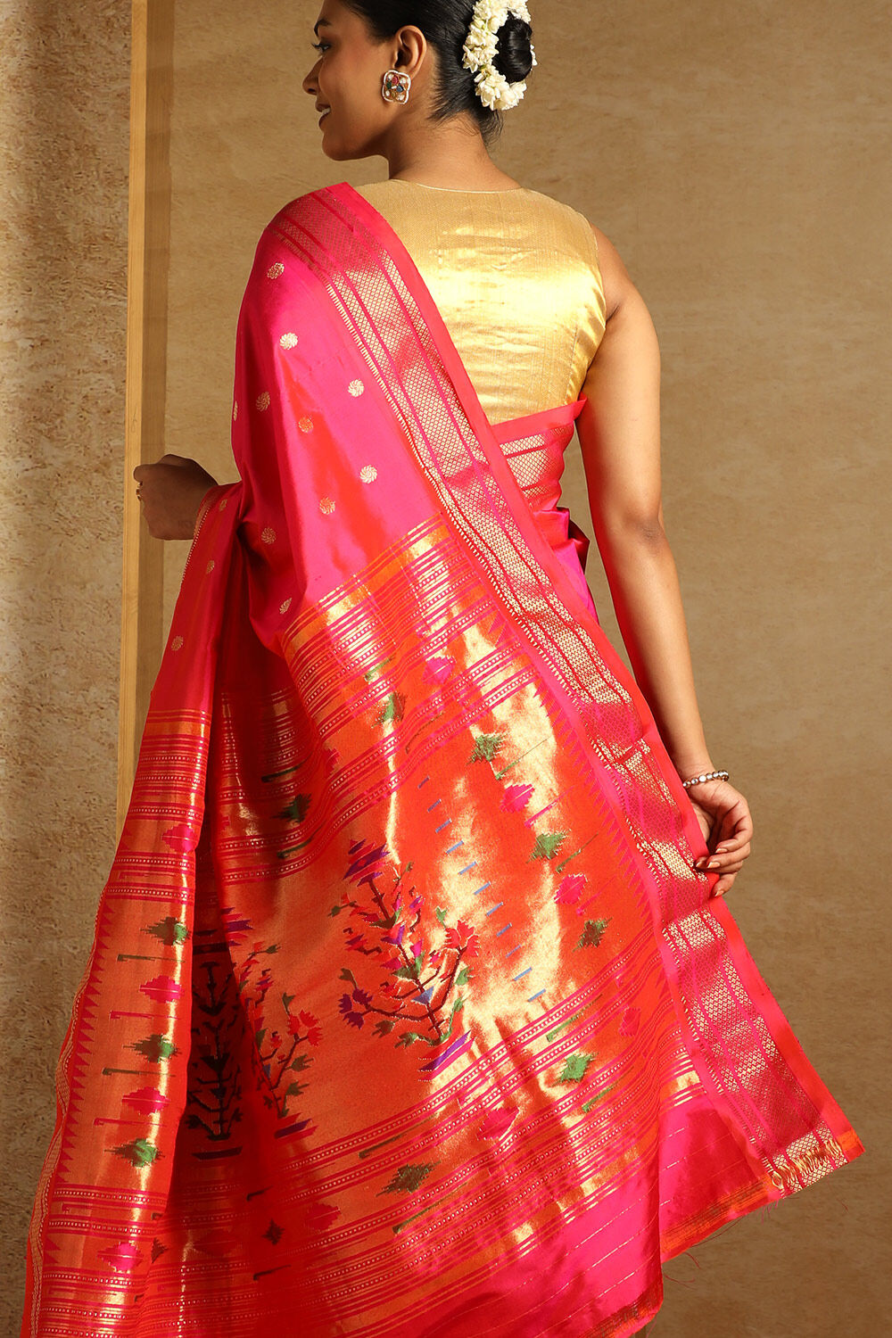 Buy Paithani Sarees Online in India at Best Price Taneira