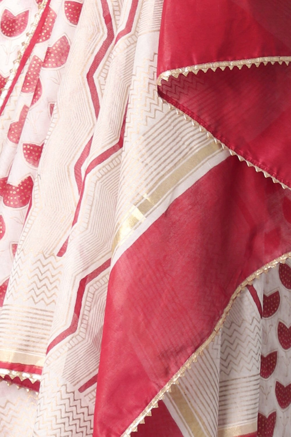 Off White and Red Pure Silk Cotton Hand Printed Saree image number null
