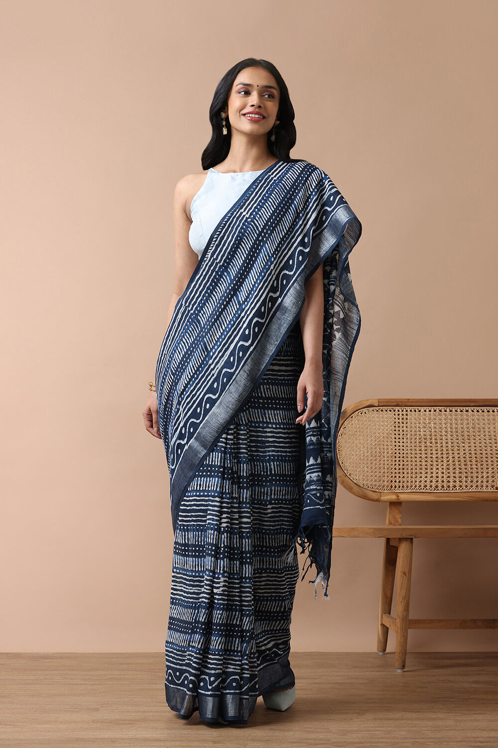 Blue Cotton Viscose Contemporary Block Printed Saree image number null
