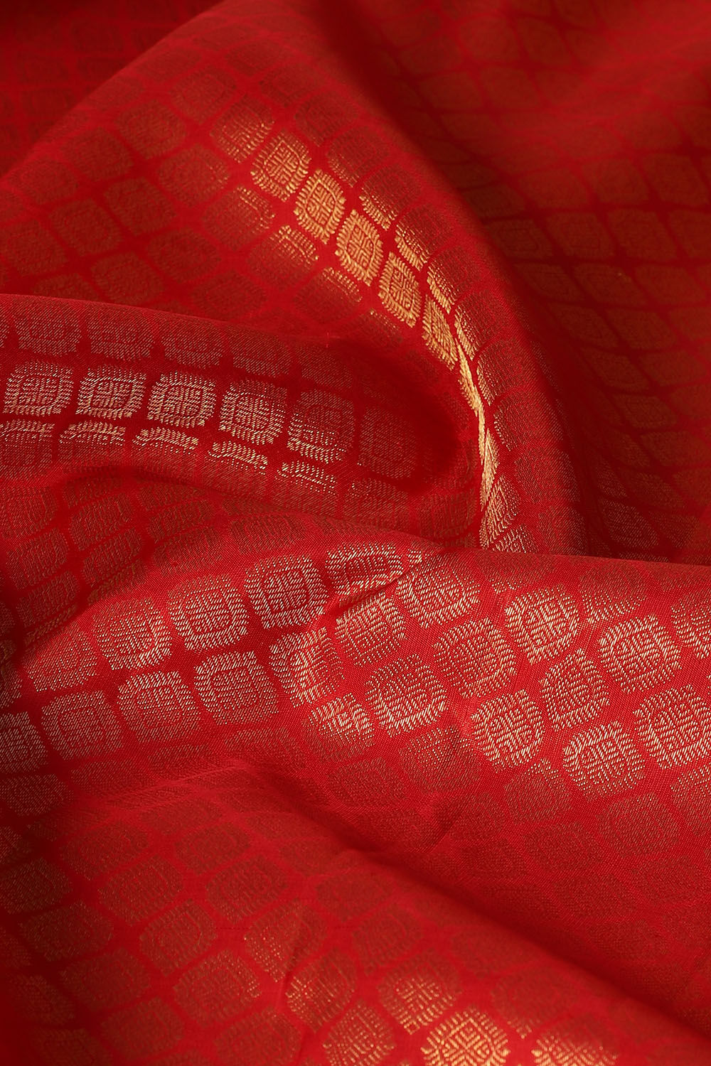 Vermillion Red Pure Silk Kanjivaram Saree image number null