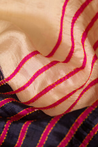 Dark Blue Bengal Pure Silk Hand Painted Saree thumbnail image number null