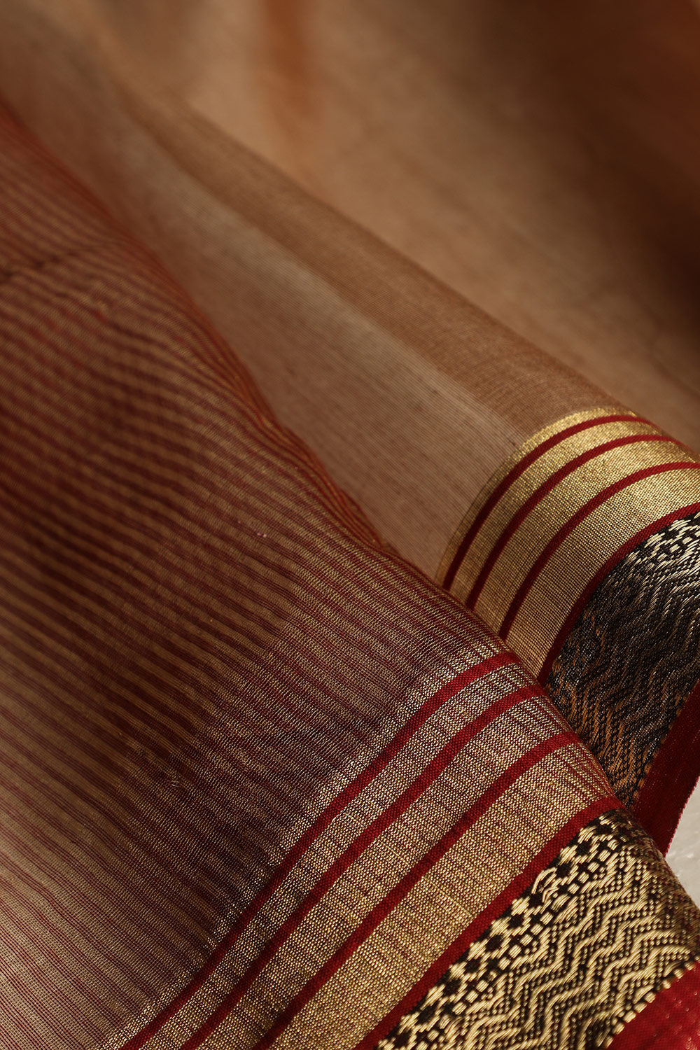 Brown Woven Pure Silk Cotton Maheswari Saree image number null