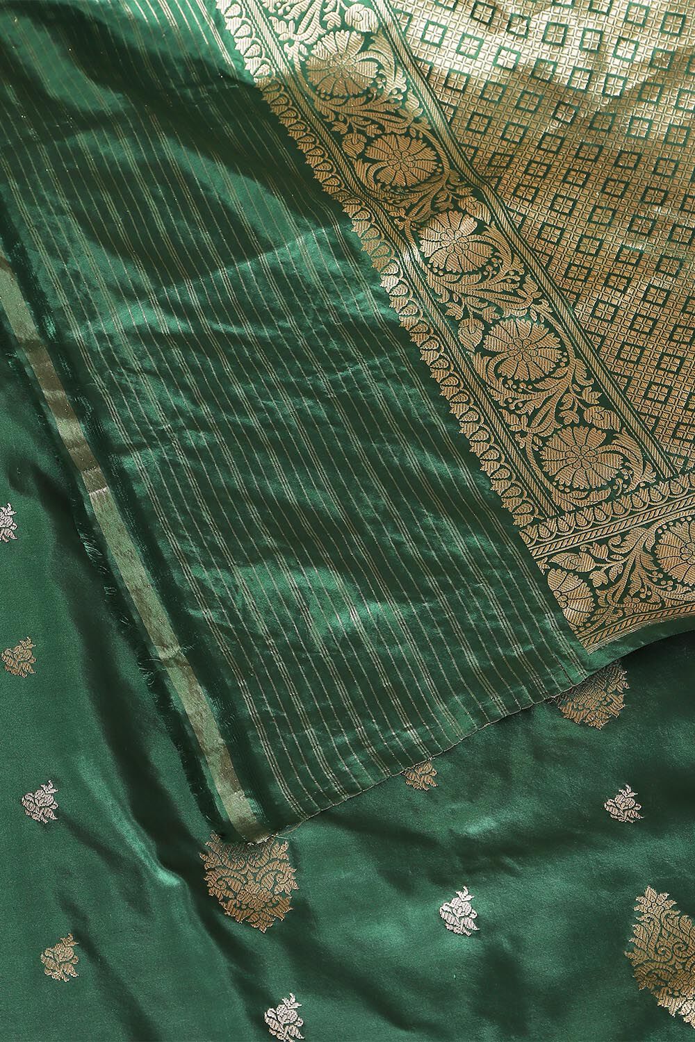 Dark Green Pure Silk Banarasi Saree image number null