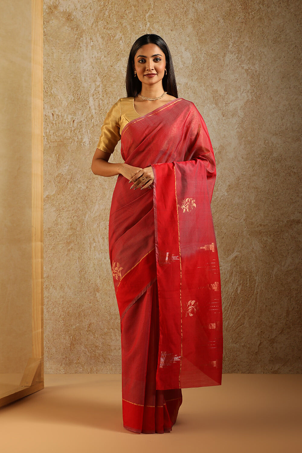 Red South Pure Silk Cotton Woven Saree image number null