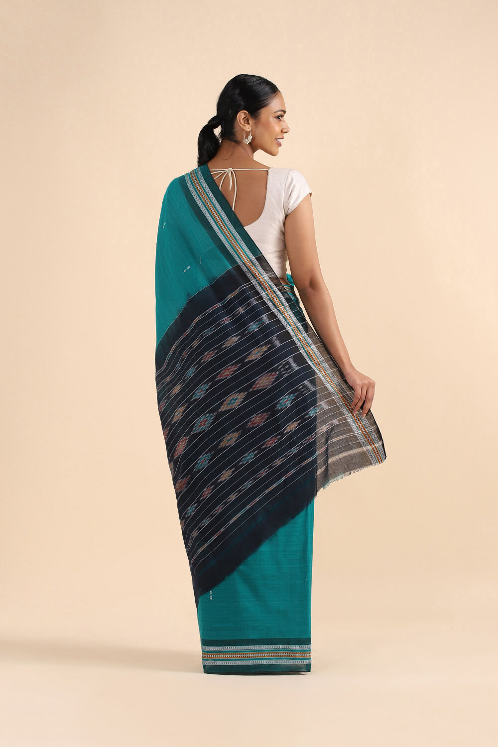 Green Pure Cotton Odissa Ikat Saree image number null