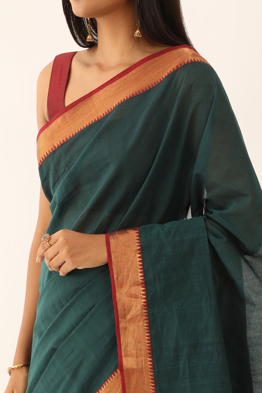 Dark Green Pure Cotton Woven Mangalgiri Saree image number null
