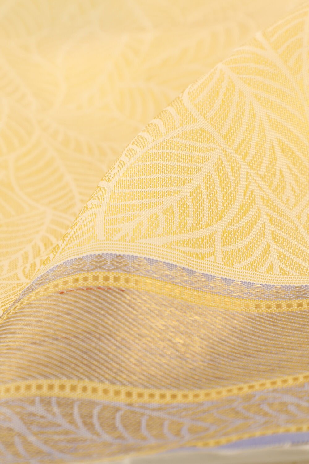 Off White Pure Silk Woven kanjivaram Saree image number null