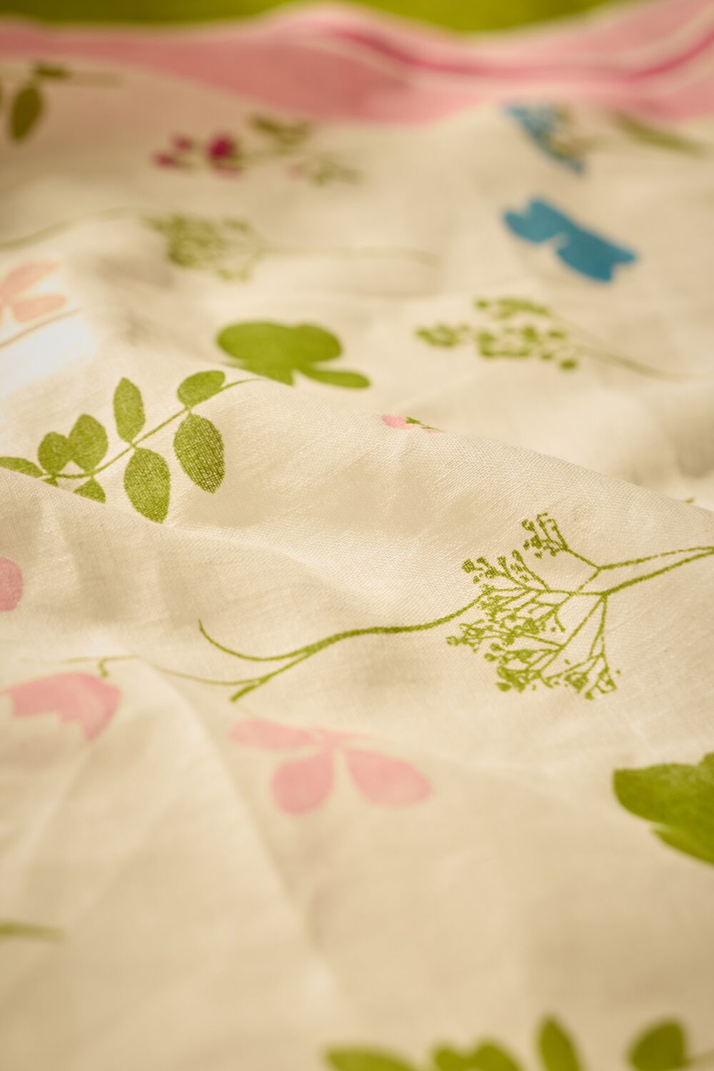 Off White Screen Printed Pure Linen Saree image number null