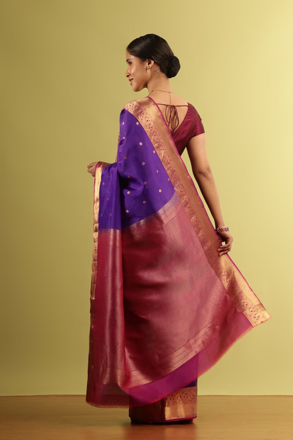 Violet Woven Silk Viscose Saree image number null