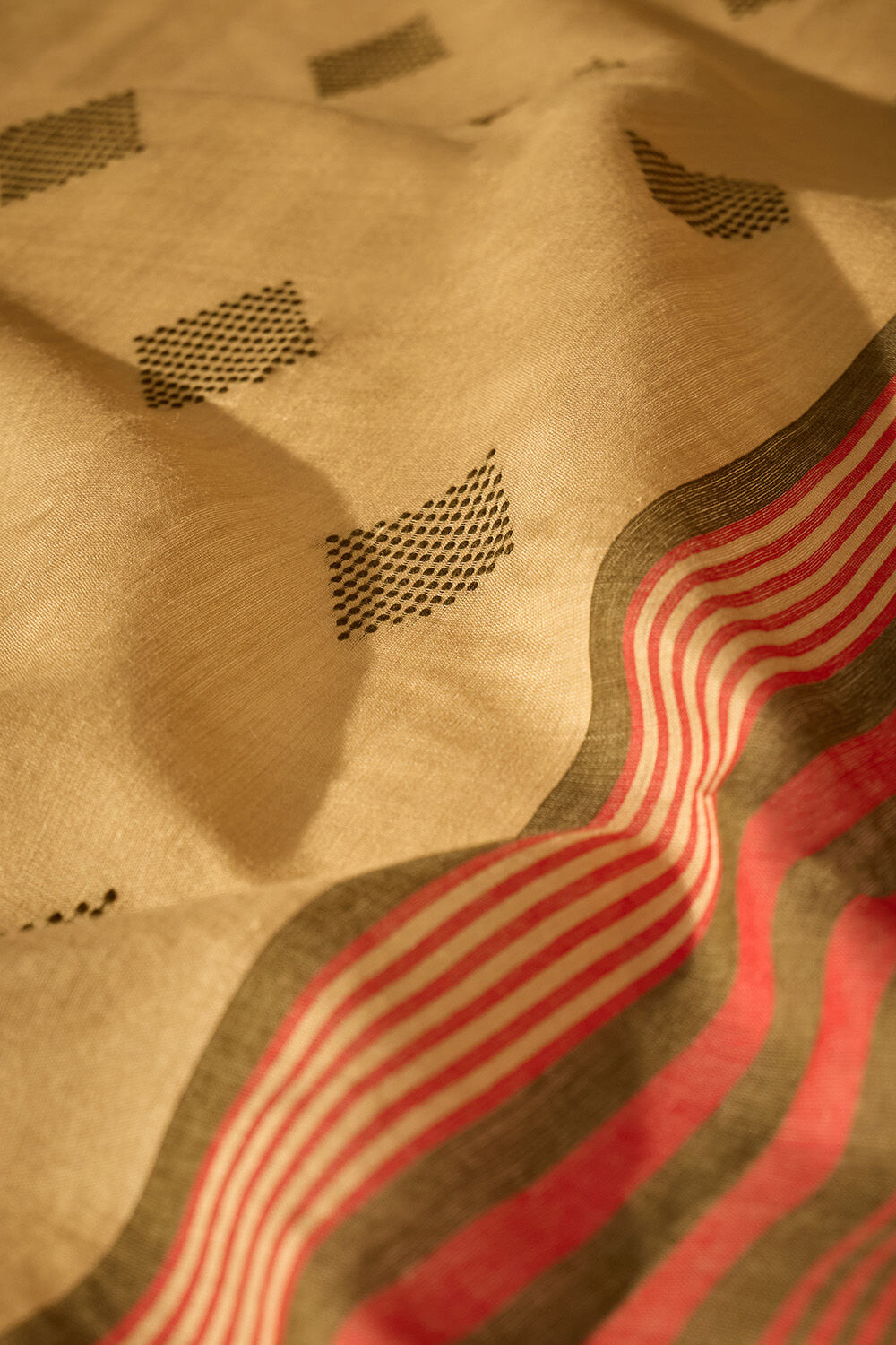 Red Bhagalpur Woven Silk Viscose Saree image number null