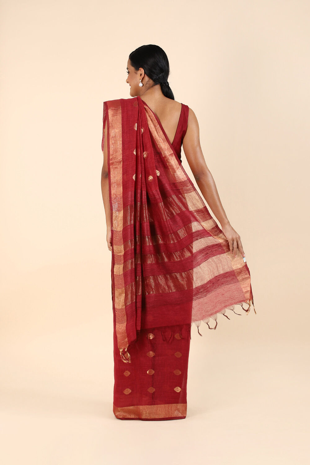 Dark Red Pure Silk Linen Bengal Saree image number null
