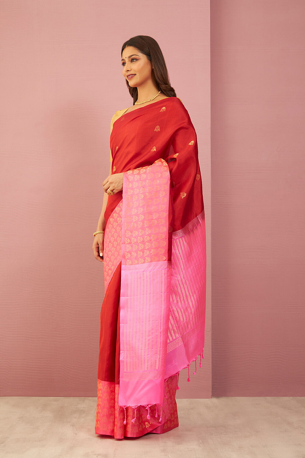 Red Woven Pure Soft Silk Saree image number null