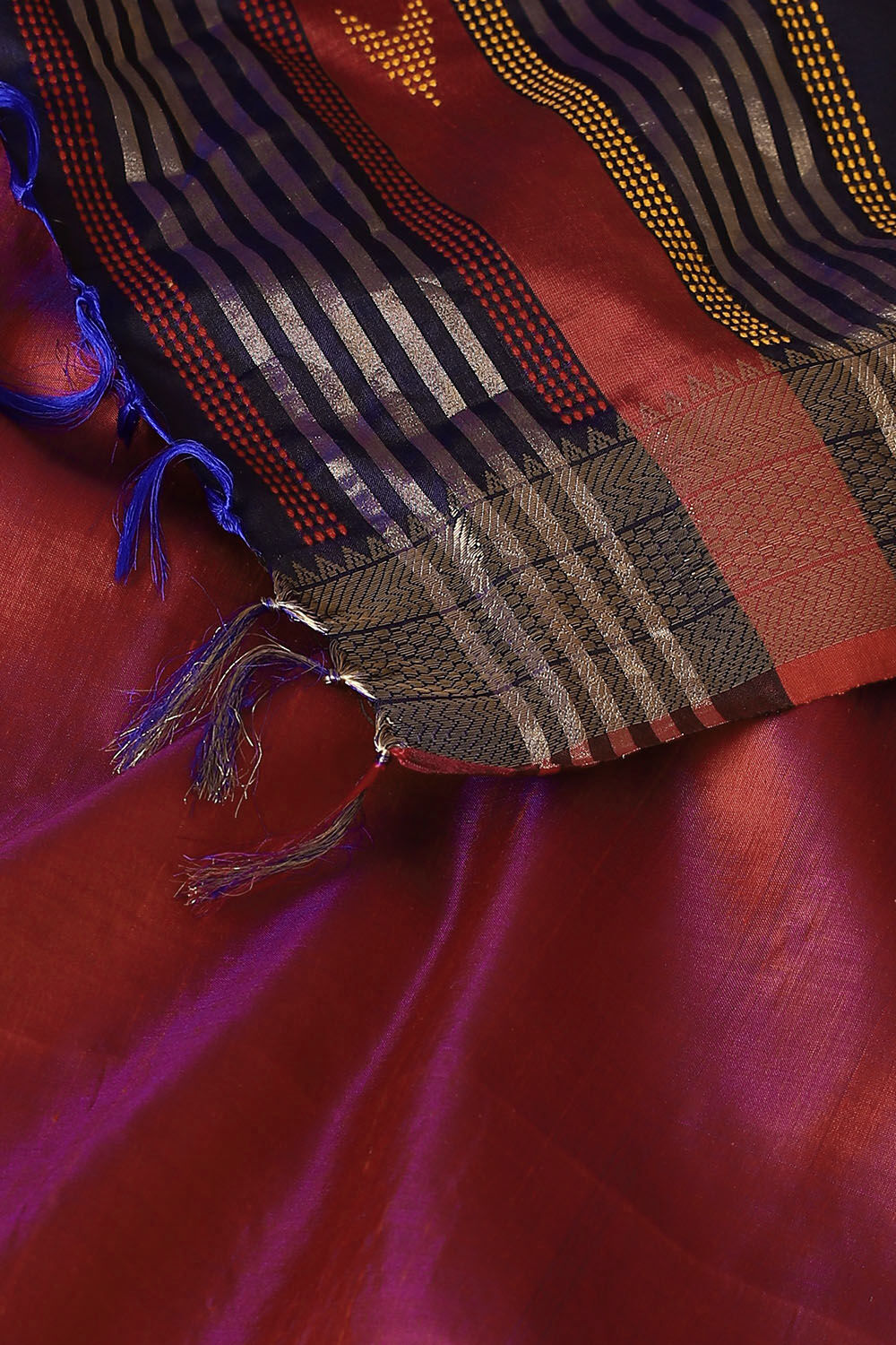 Red Pure Silk Extra Weft Saree image number null