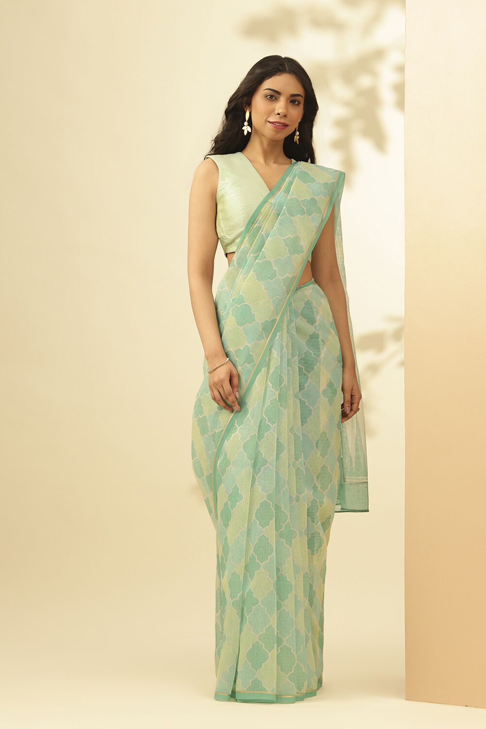 Buy Traditional Silk Cotton Sarees Online in India Taneira