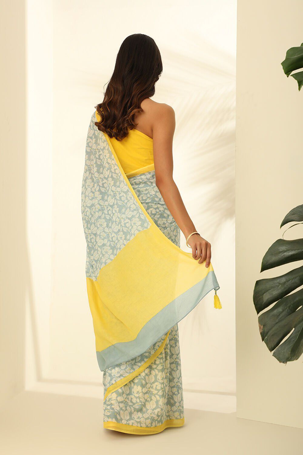 Grey Pure Cotton Mulmul Printed Bengali Saree image number null