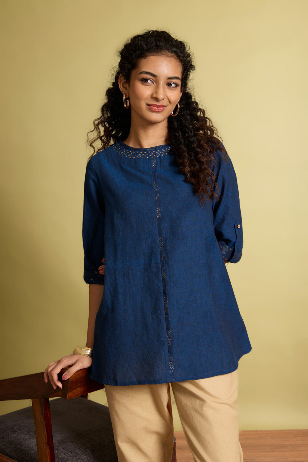 Blue Woven Pure Cotton Short Top image number null