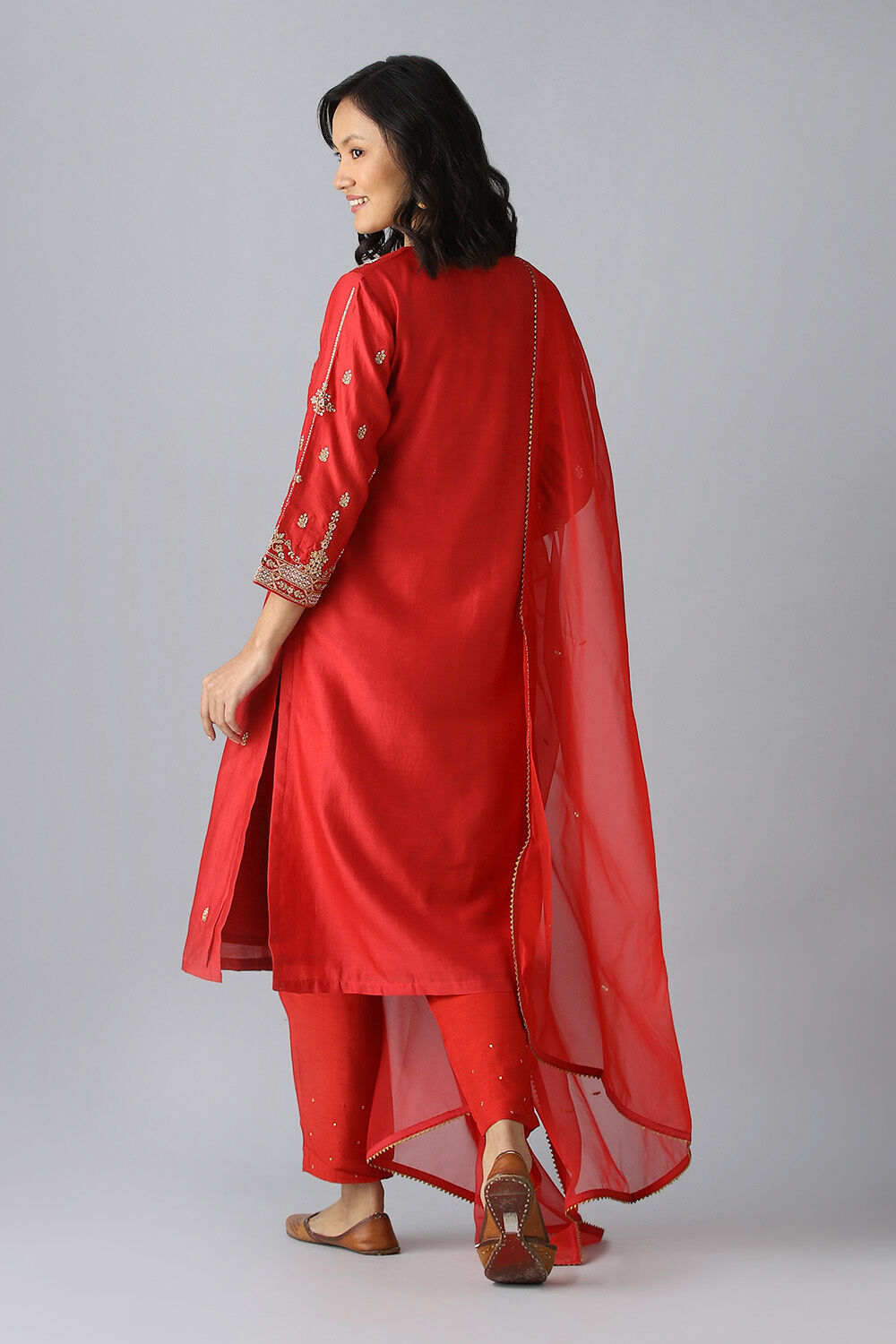 Red Embroidered Silk Cotton Kurta Set image number null
