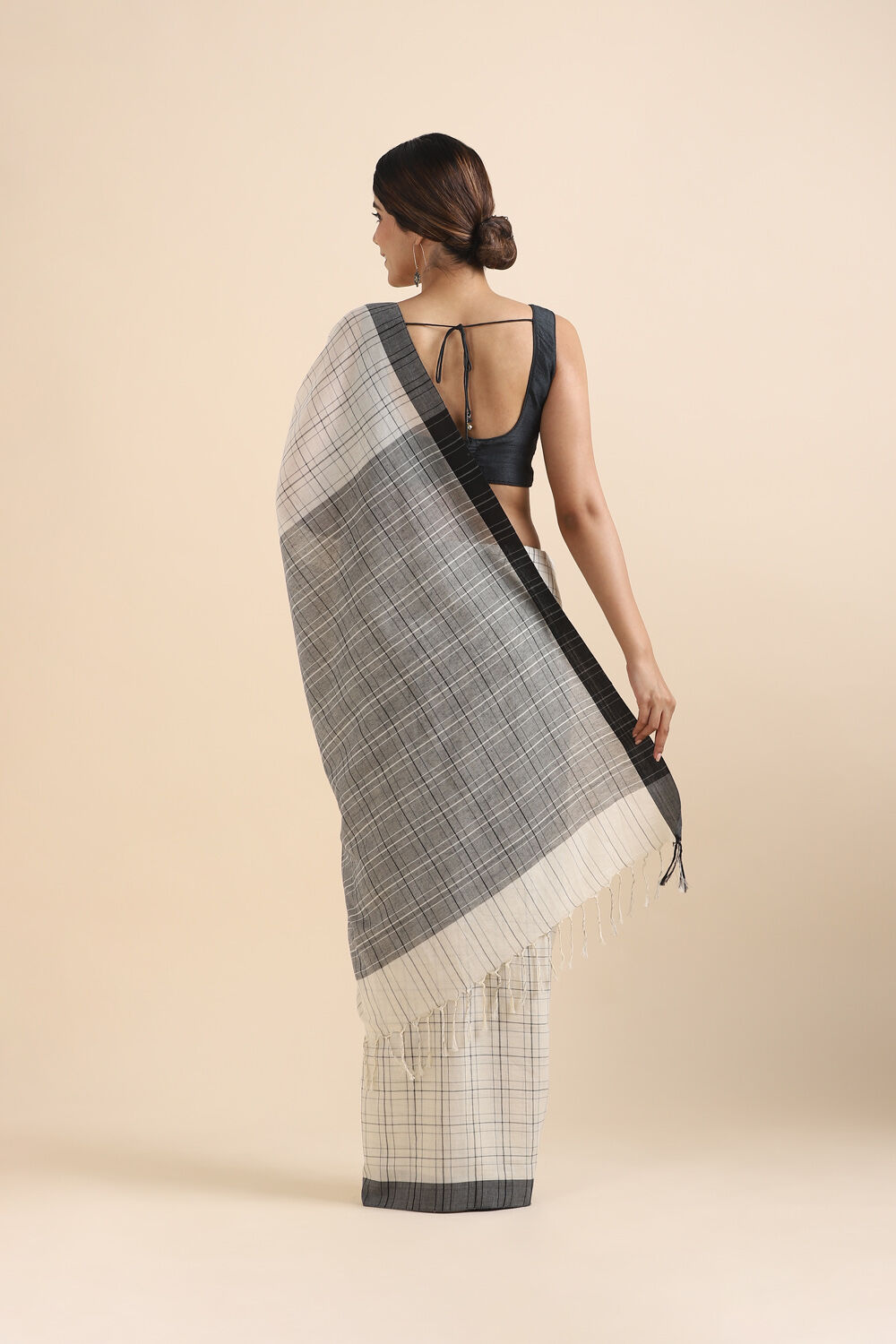 White Pure Cotton Bengal Saree image number null