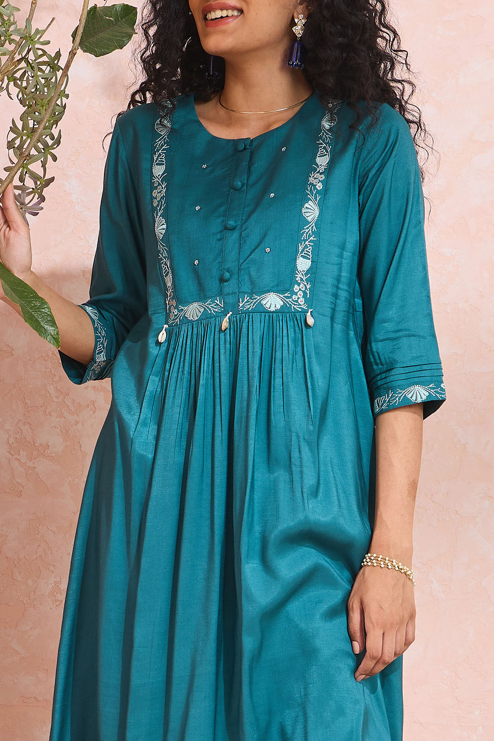 Dark Blue Viscose Embroidered Kurta image number null