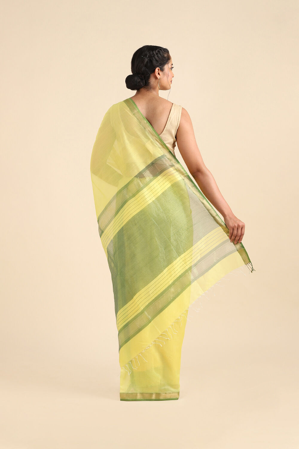 Yellow Pure Silk Cotton Maheswari Saree image number null