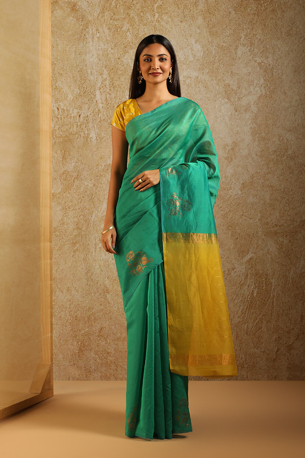 Green South Pure Silk Cotton Woven Saree image number null
