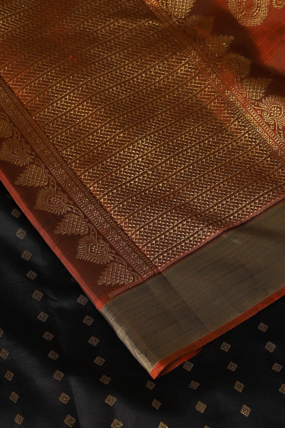 Black Pure Silk Kanjivaram Saree image number null
